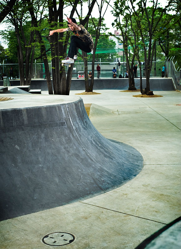 Shota Kikuchi  F/s ollie